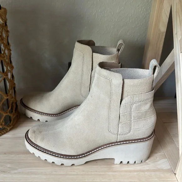 Dolce Vita Huey H20 booties - Picture 4 of 6
